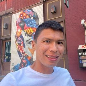 Meet your Posher, Carlos